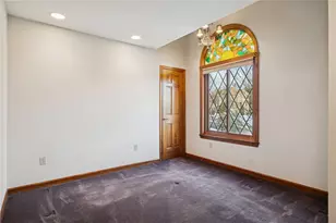 10484 Olde Villa Dr, Pittsburgh, PA 15044 - Photo 41