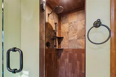 10484 Olde Villa Dr, Pittsburgh, PA 15044 - Photo 39