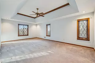 10484 Olde Villa Dr, Pittsburgh, PA 15044 - Photo 35