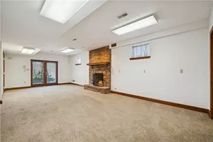 10484 Olde Villa Dr, Pittsburgh, PA 15044 - Photo 47