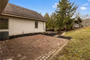 120 Canterbury Ln, Peters Township, PA 15317 - Photo 11