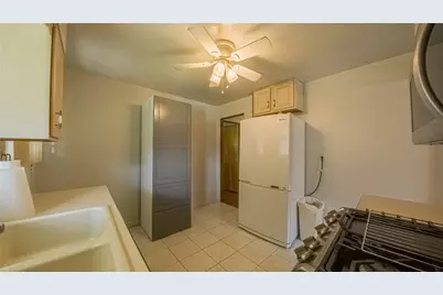 1586 Collier Ave, Heidelberg, PA 15106 - Photo 15
