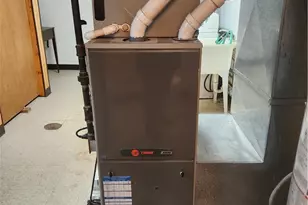 1586 Collier Ave, Heidelberg, PA 15106 - Photo 9