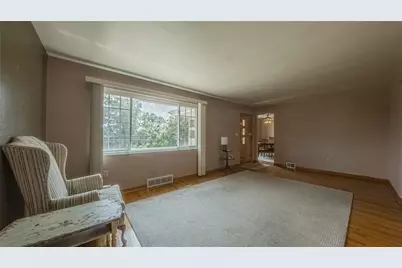 1586 Collier Ave, Heidelberg, PA 15106 - Photo 7