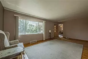 1586 Collier Ave, Heidelberg, PA 15106 - Photo 7