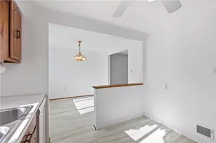 1045 Fiddleback Dr, McKees Rocks, PA 15136 - Photo 9