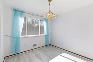 1045 Fiddleback Dr, McKees Rocks, PA 15136 - Photo 7