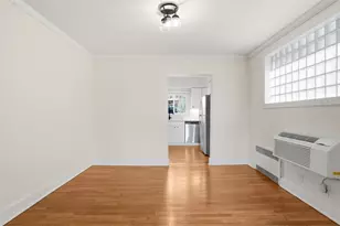 5555 Pocusset St, Pittsburgh, PA 15217 - Photo 9