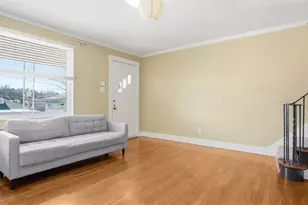 5555 Pocusset St, Pittsburgh, PA 15217 - Photo 7