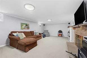 1391 Terrace Dr, Pittsburgh, PA 15228 - Photo 33