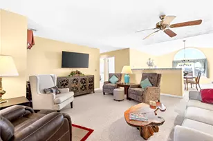 6261 Overlook Ln, Rostraver, PA 15012 - Photo 17