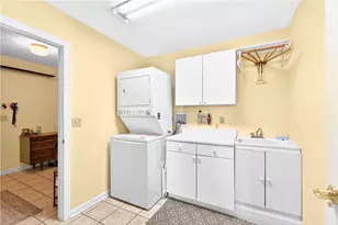 6261 Overlook Ln, Rostraver, PA 15012 - Photo 37