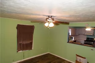 24 Hillman St, Bentleyville, PA 15314 - Photo 11