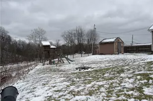 24 Hillman St, Bentleyville, PA 15314 - Photo 7