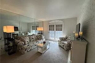 2008 Thornberry Dr, Pittsburgh, PA 15237 - Photo 3