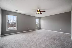 7053 Highland Creek Dr, Bridgeville, PA 15017 - Photo 19