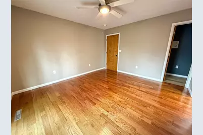 319 Lakewood Dr, Center Township, PA 16001 - Photo 29