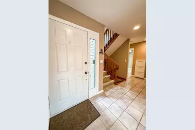 319 Lakewood Dr, Center Township, PA 16001 - Photo 3