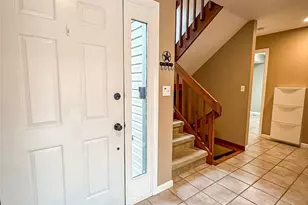 319 LakeWood Dr, Center Township, PA 16001 - Photo 3