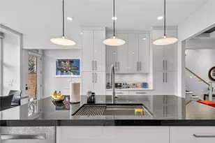 717 Filbert St, Pittsburgh, PA 15232 - Photo 9