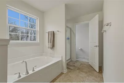 11621 Beacon Dr, Irwin, PA 15642 - Photo 29