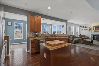 11621 Beacon Dr, Irwin, PA 15642 - Photo 7