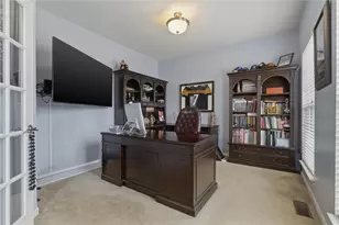 11621 Beacon Dr, Irwin, PA 15642 - Photo 13