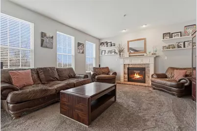 11621 Beacon Dr, Irwin, PA 15642 - Photo 9