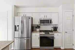 1007 Fieldstone Dr, Cecil, PA 15317 - Photo 17