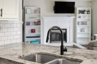 1007 Fieldstone Dr, Cecil, PA 15317 - Photo 19