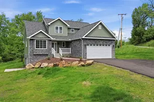 5149 Watters Rd, Lower Burrell, PA 15068 - Photo 3