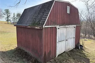 665 Lincoln Ave, Bentleyville, PA 15314 - Photo 9