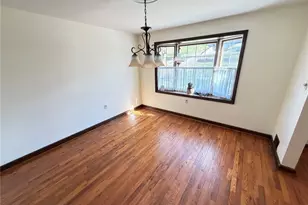 5684 Valleyview Dr, Bethel Park, PA 15102 - Photo 15