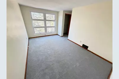 5684 Valleyview Dr, Bethel Park, PA 15102 - Photo 13