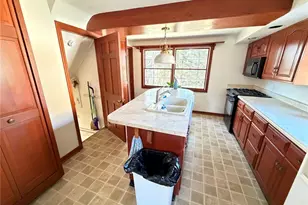 5684 Valleyview Dr, Bethel Park, PA 15102 - Photo 5