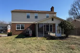 8612 E Barkhurst Dr, Pittsburgh, PA 15237 - Photo 15