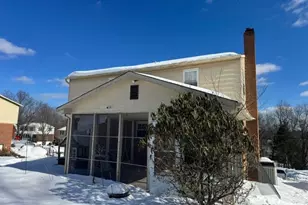 8612 E Barkhurst Dr, Pittsburgh, PA 15237 - Photo 23