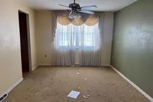 8612 E Barkhurst Dr, Pittsburgh, PA 15237 - Photo 5