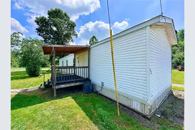 1761 Old Youngstown Rd, Union Township, PA 16116 - Photo 9