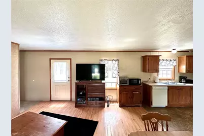 1761 Old Youngstown Rd, Union Township, PA 16116 - Photo 9