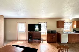 1761 Old Youngstown Rd, Union Township, PA 16116 - Photo 9