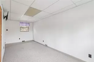 1043 Van Velsor Dr, Richland, PA 15007 - Photo 15