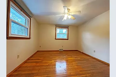 9550 Laurel Ave, Irwin, PA 15642 - Photo 13