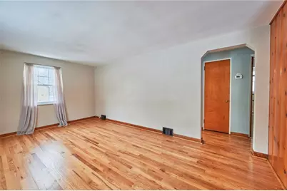 308 Sandy Dr, Pittsburgh, PA 15116 - Photo 7
