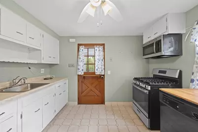 308 Sandy Dr, Pittsburgh, PA 15116 - Photo 13