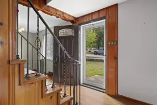 308 Sandy Dr, Pittsburgh, PA 15116 - Photo 3