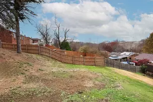 260 Creston Dr, West Mifflin, PA 15122 - Photo 29