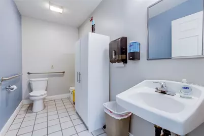 70 S 12th St, Pittsburgh, PA 15203 - Photo 27