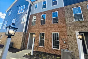 305 Frederick Ln, Cranberry Township, PA 16066 - Photo 1