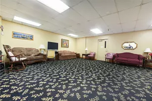 1987 Centurion Dr, Pittsburgh, PA 15221 - Photo 9